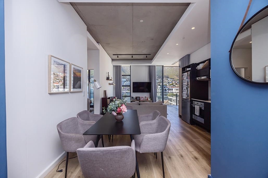 2 Bedroom Property for Sale in Sea Point Western Cape